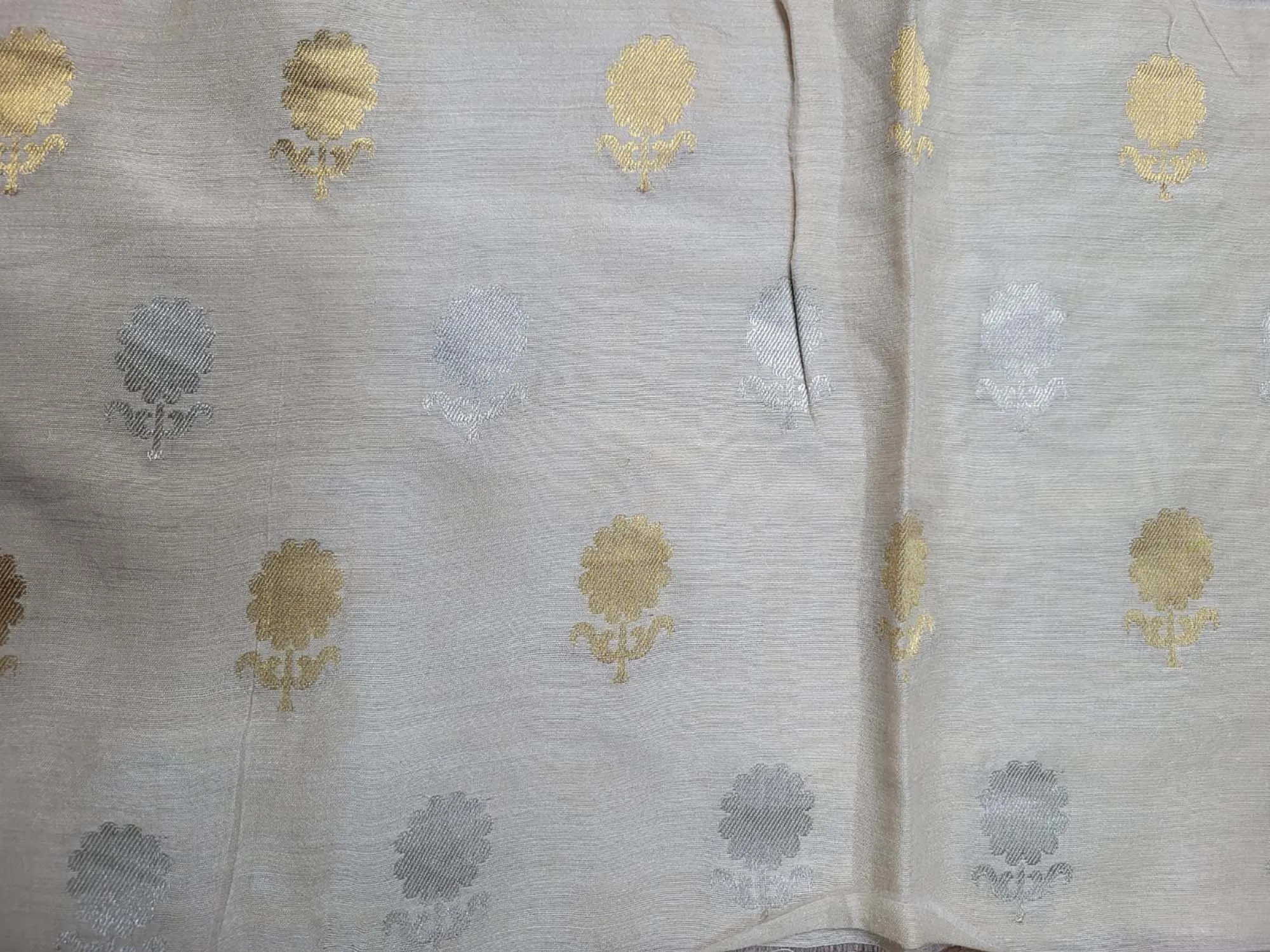 Dyeable Banarasi Handloom Pure Moonga Silk Sona Roopa Fabric ( 2.5 Mtr )