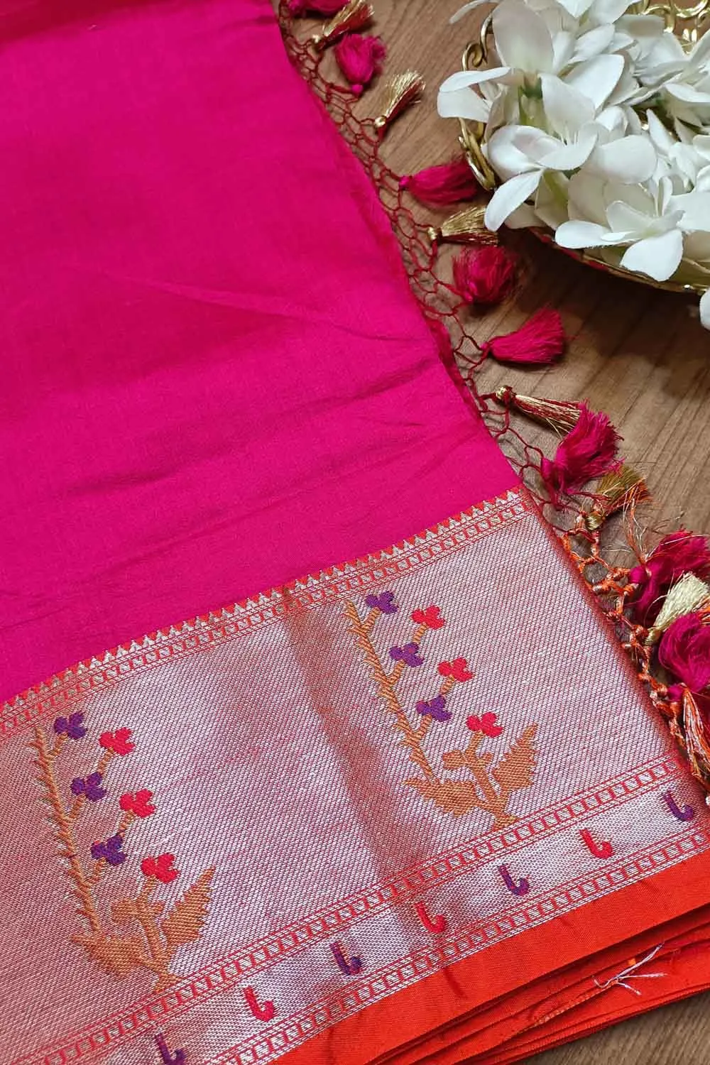 Exquisite Pink Banarasi Chiniya Silk Saree with Paithani Border