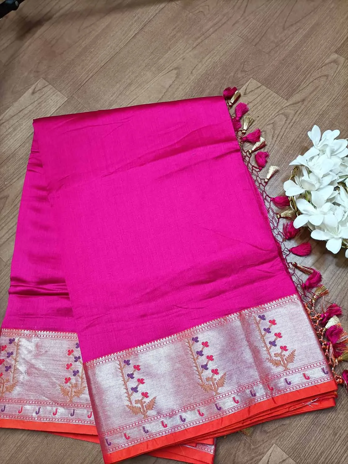 Exquisite Pink Banarasi Chiniya Silk Saree with Paithani Border