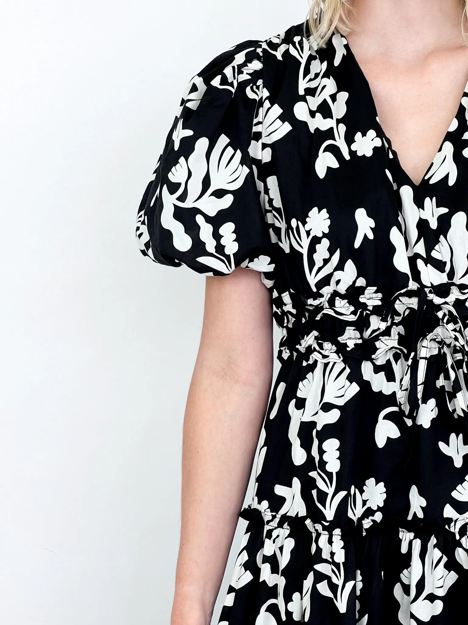 Katherine - Black   White Floral Tiered Midi Dress