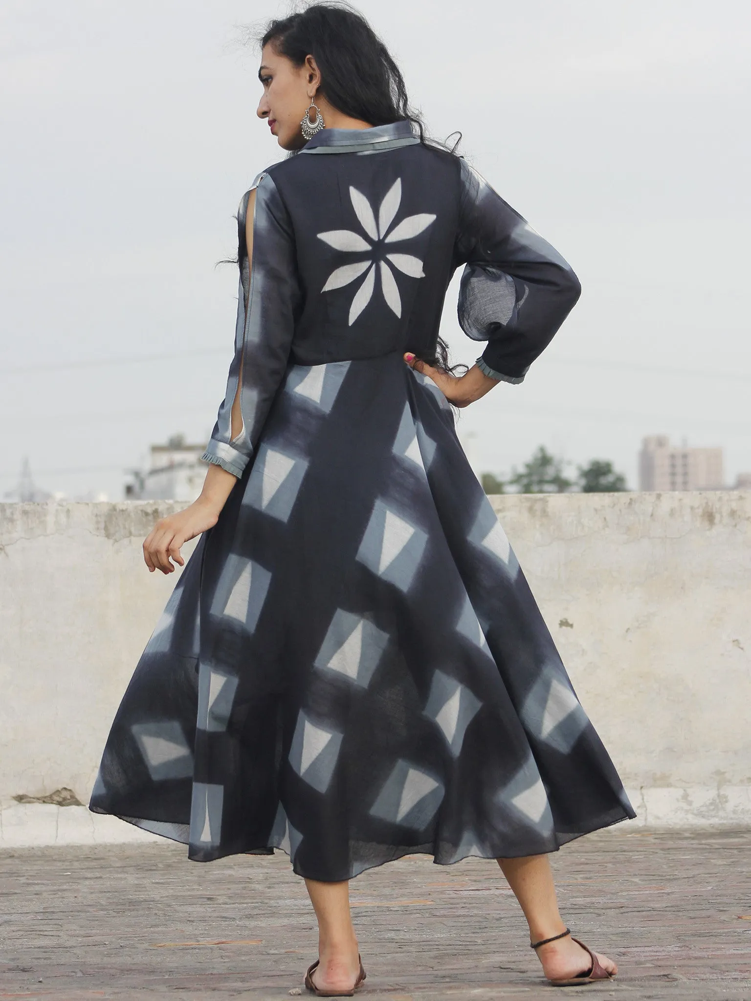 Naaz Black Grey White Hand Block Printed & Tie Dye Dress With Sleeve Slit And Collar - DS23F001